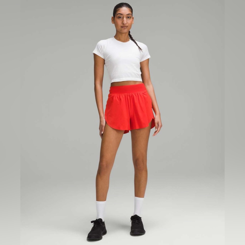 NWT Lululemon Fast and Free Short in Hot Heat size 4